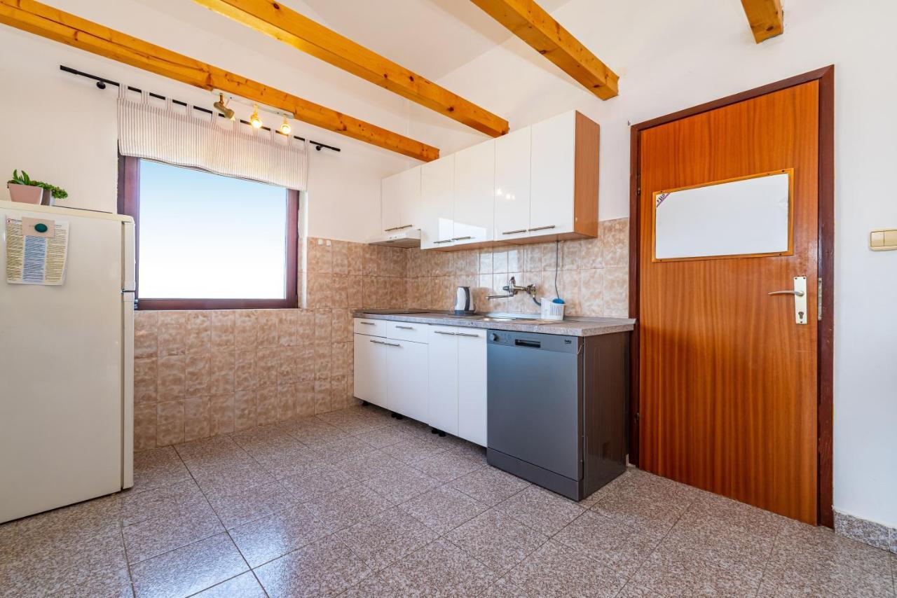 Apartment Sea And Mountain With Pool Novigrad  Cameră foto
