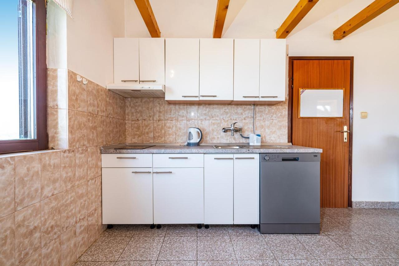 Apartment Sea And Mountain With Pool Novigrad  Cameră foto